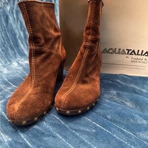 Aquatalia Royal Espresso (Brown) Nappa Women's Block Heeled Short Boots Size 9